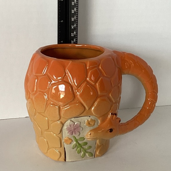 Boston Warehouse 3D Figural Novelty Giraffe Stoneware Coffee Mug Orange Yellow - Picture 11 of 12